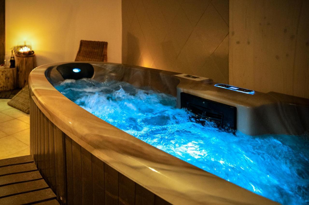 וורצ'לאבי Hygge Hotel U Zvonu מראה חיצוני תמונה