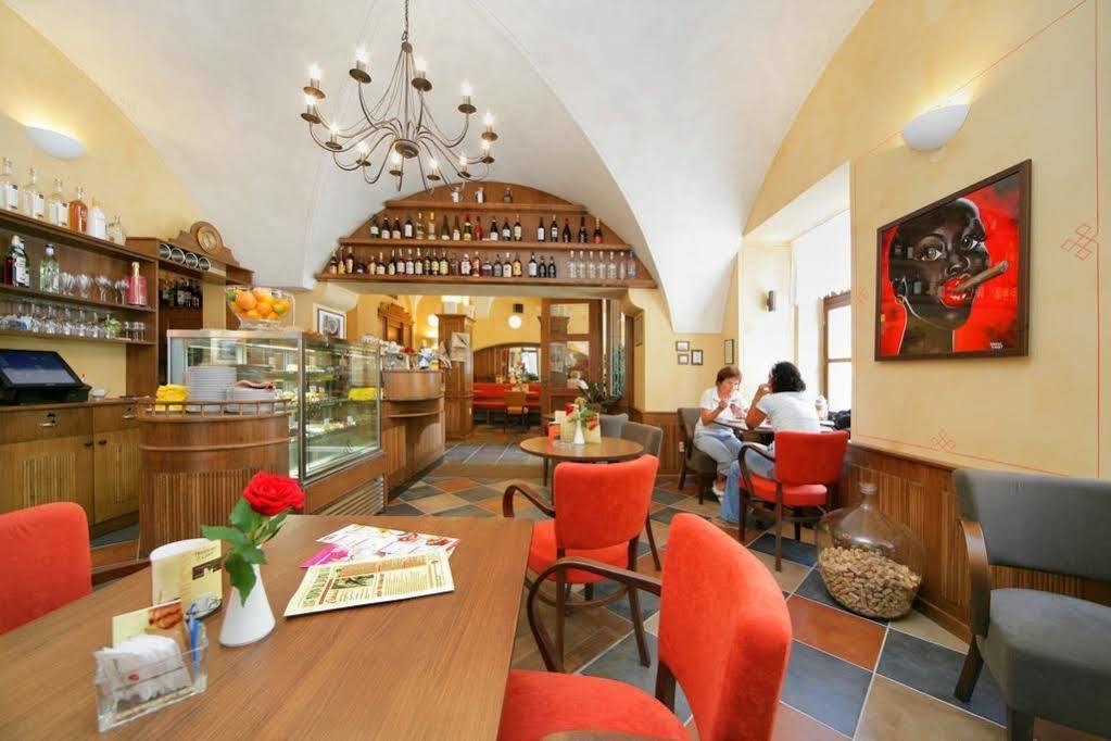 וורצ'לאבי Hygge Hotel U Zvonu מראה חיצוני תמונה